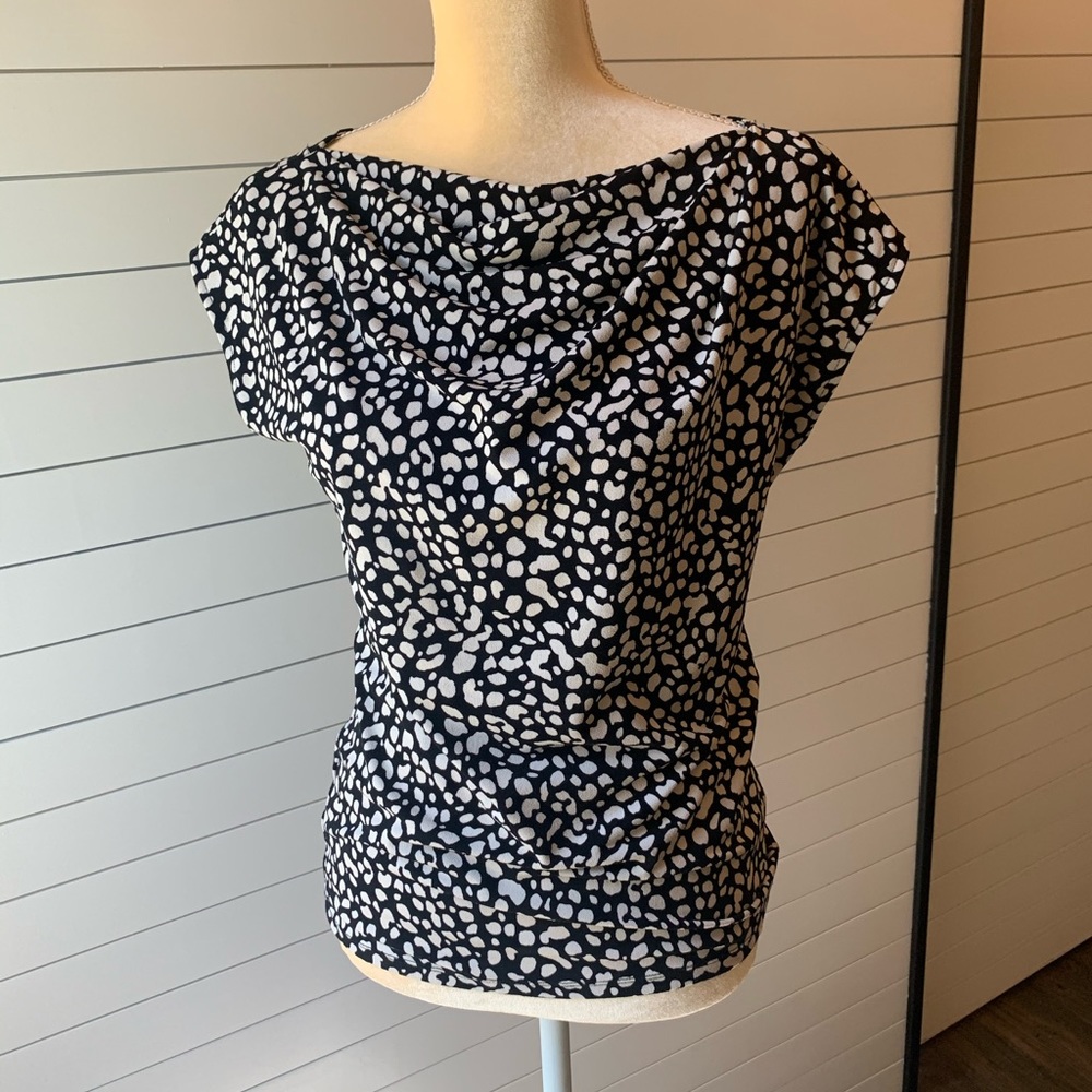 Ann Taylor Animal Print Cap Sleeve Blouse Sz XS